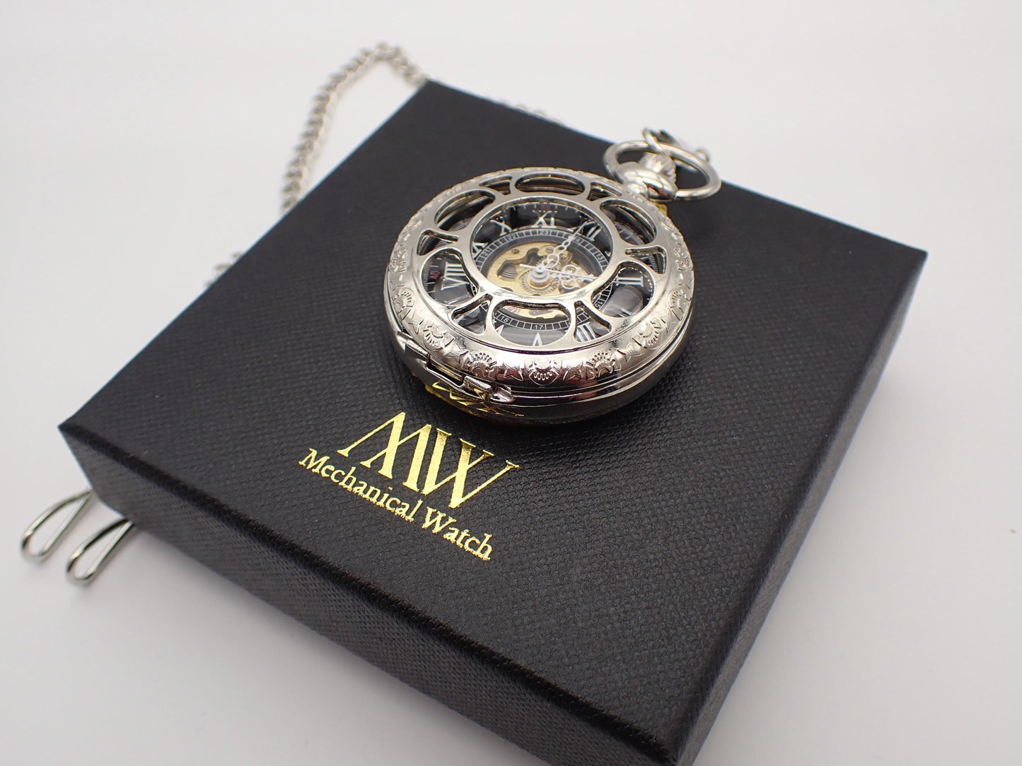 Silver Mechanical Pocket Watch Durable and Stylish for Wedding Groomsmen Match with Tie Set